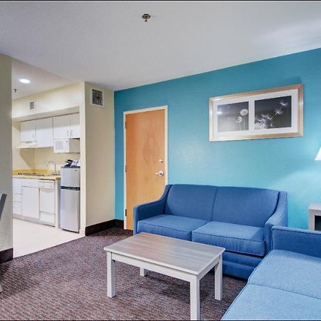 Motel Baymont By Wyndham Kingston Plymouth Bay Exterior foto